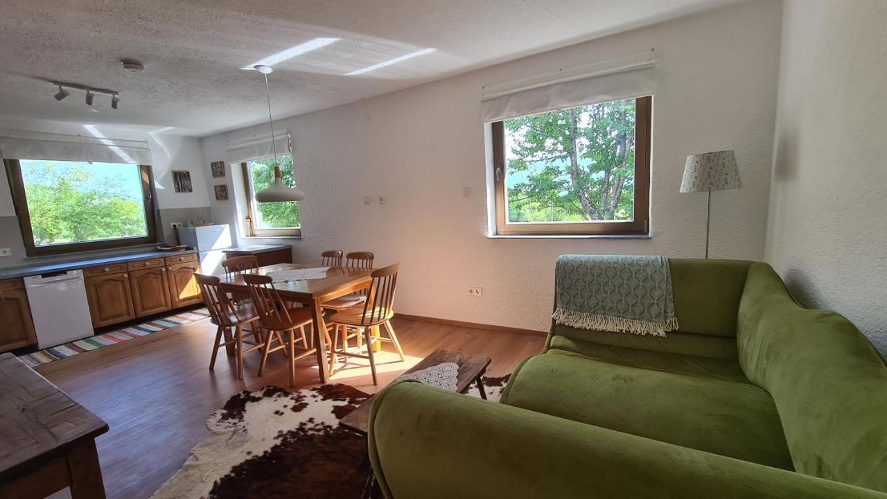 Forestside House Gacka With Relax Area Sinac Eksteriør billede